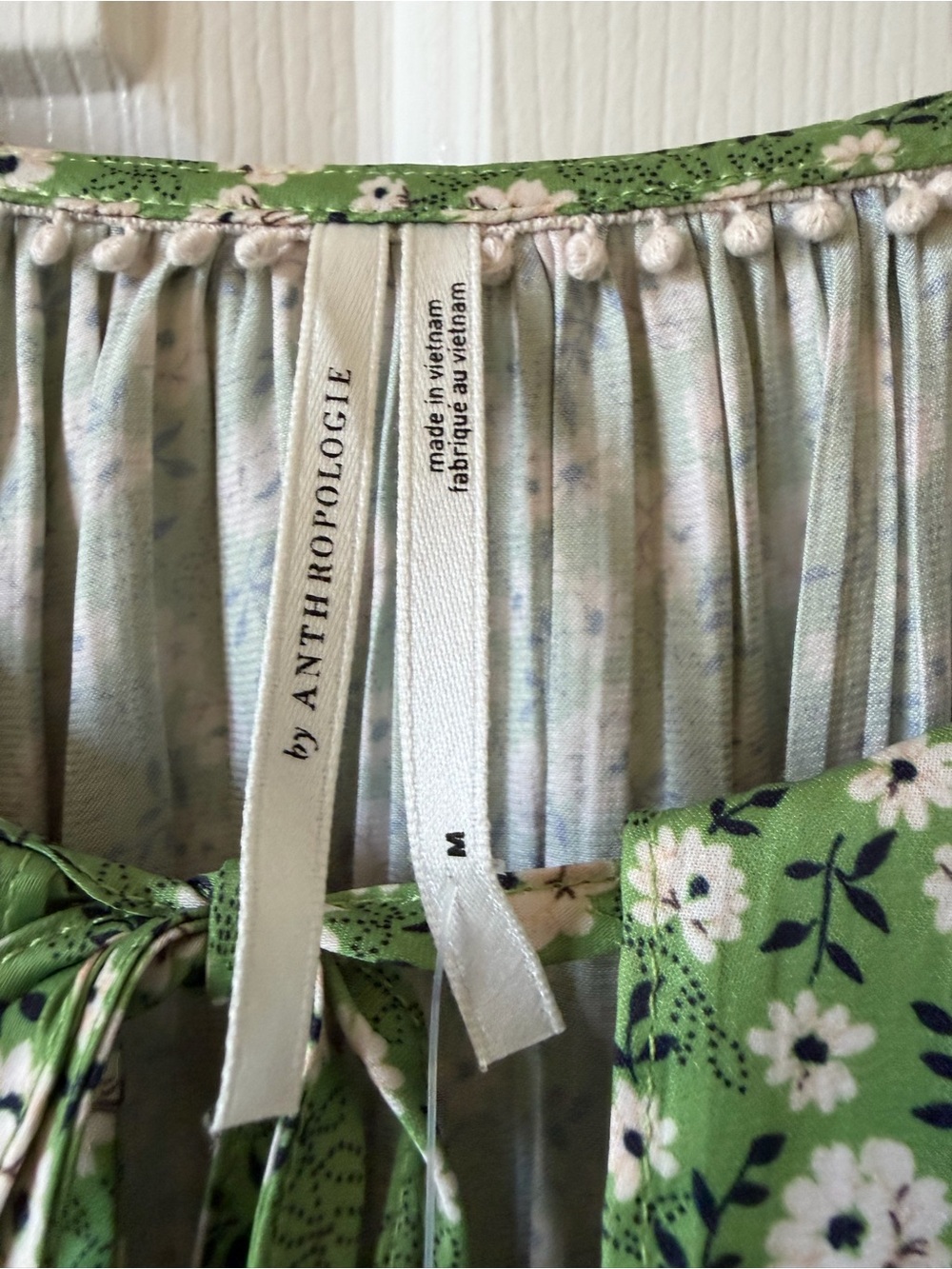 Anthropologie Button-Front Peasant Blouse Green Floral Satin NWT Size M - Picture 5 of 7